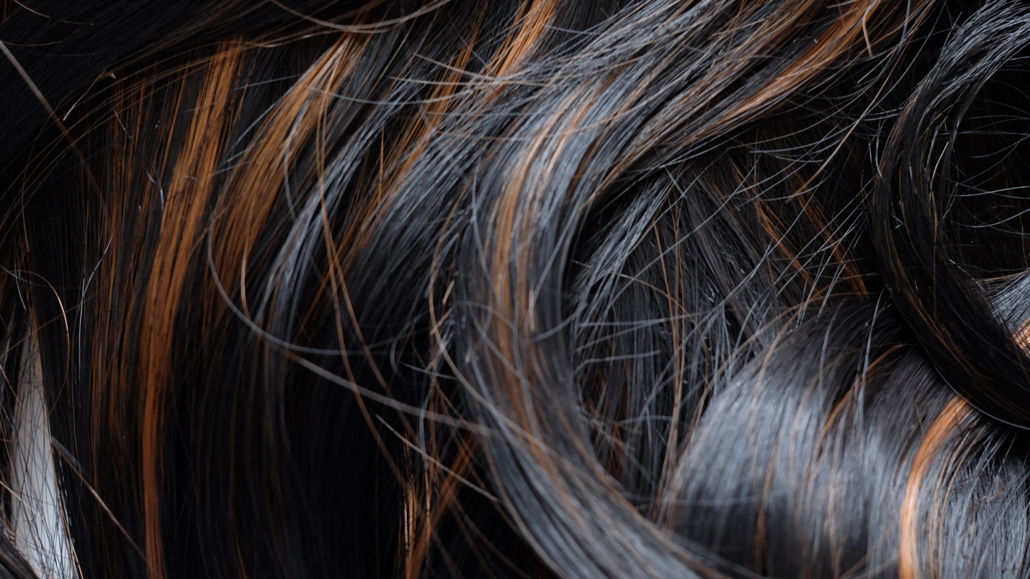 WANNABE GW-2003 SYNTHETIC WIG