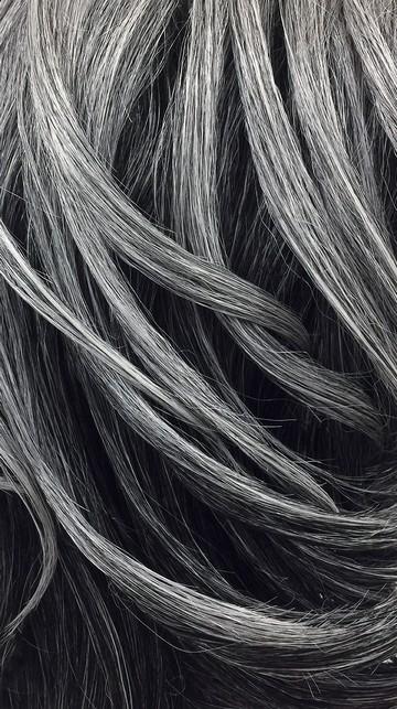 ITS A WIG TESSA