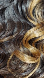 IT'S A WIG ILLUZE LACE ELINA