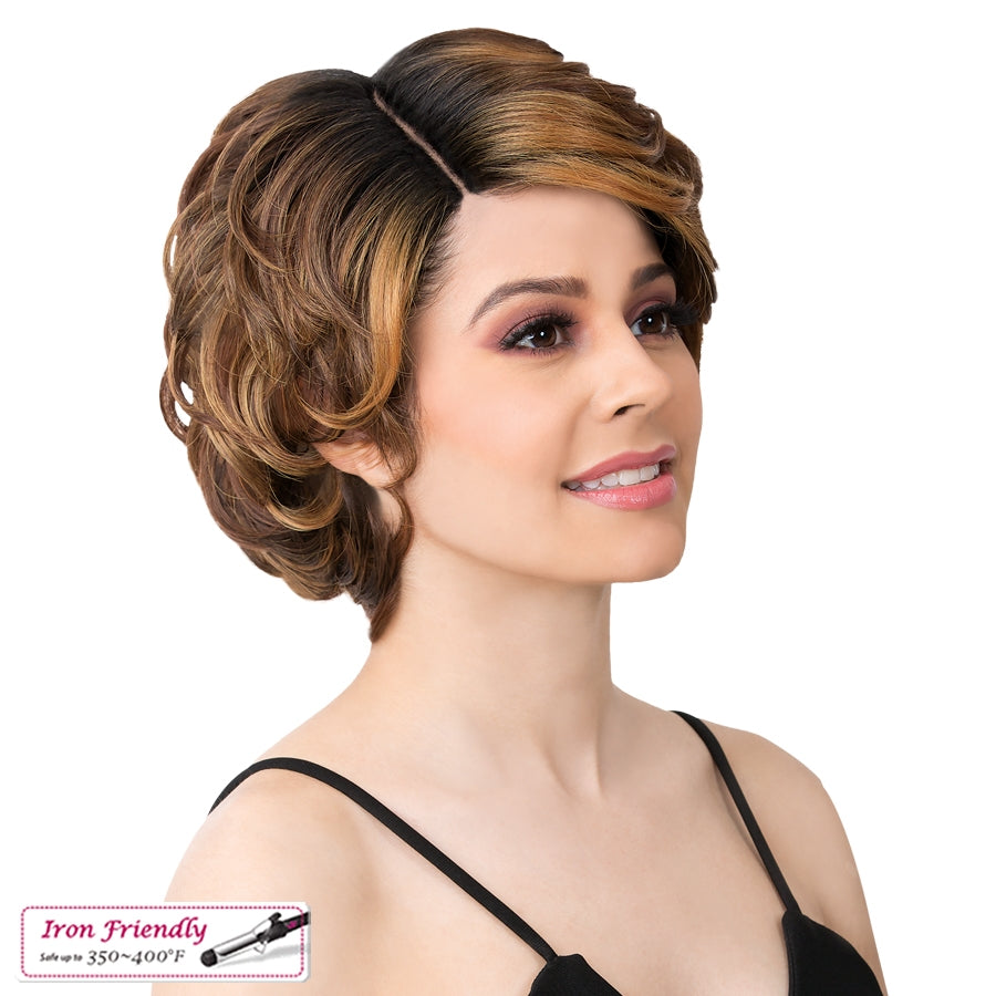 ITS A WIG TESSA